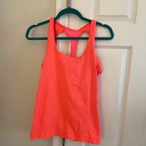 Under Armour women’s workout top